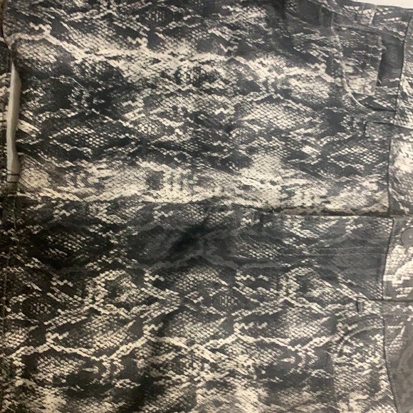 Snakeskin Zara skirt - Picture 3 of 5